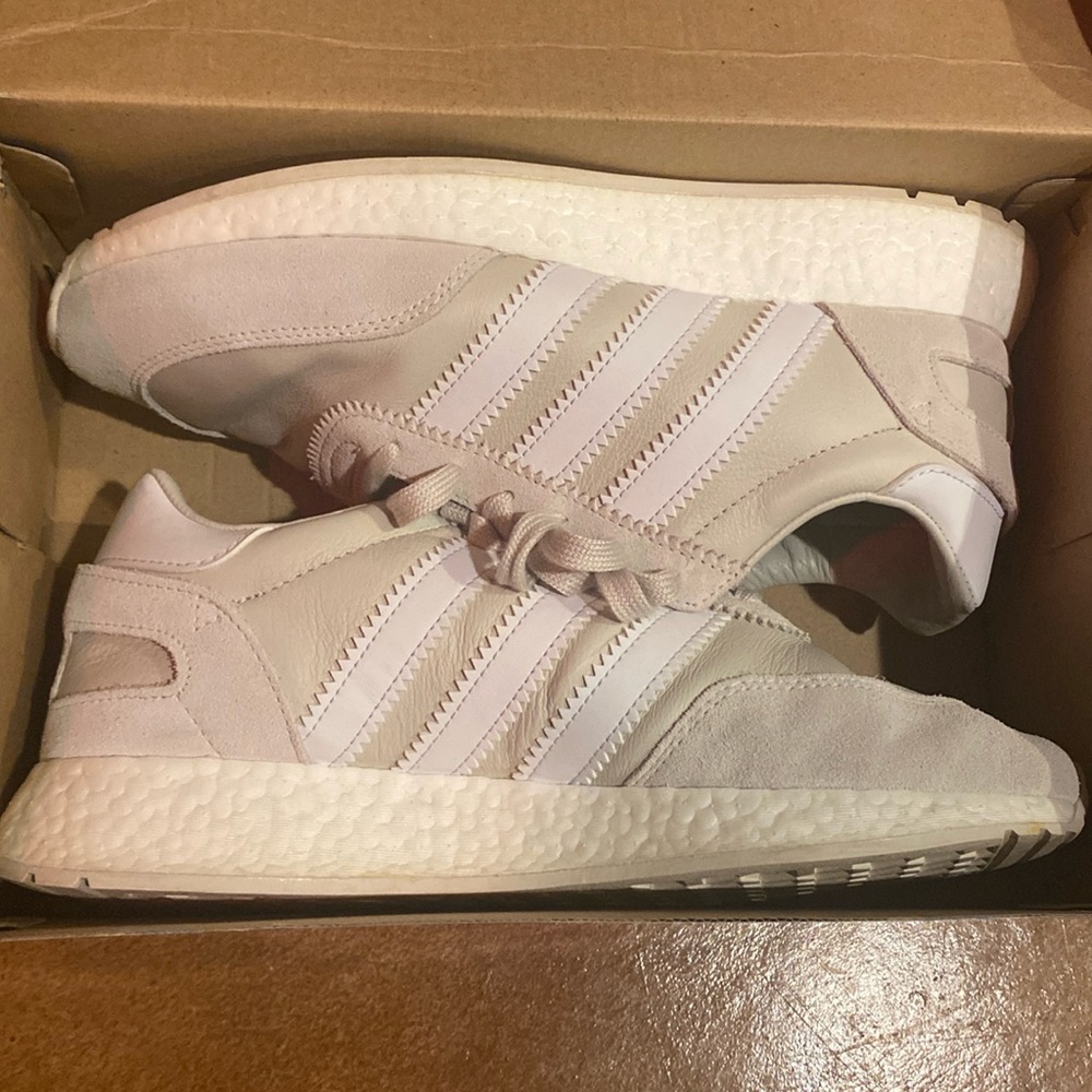 Adidas I-5923 Iniki Boost size 9 mens